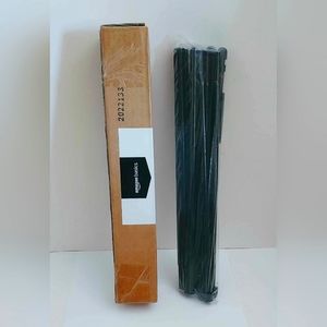 Amazon Basics Instant Adjustable Collapsible Tripod Easel.